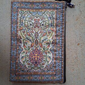 PERSIAN RUG DESIGN TAPESTRY POUCH